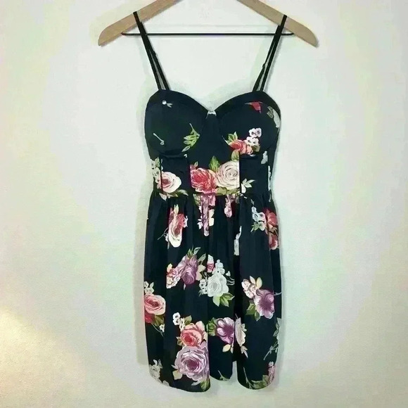 Band of Gypsies Black Floral Mini Dress with Pockets Size XS - Picture 2 of 15